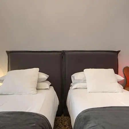 アパート Dimora Mantelli メストレ