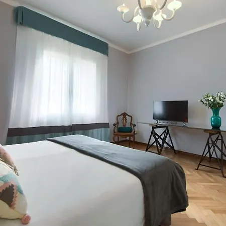 Apartament Dimora Mantelli *