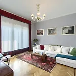 Dimora Mantelli شقة